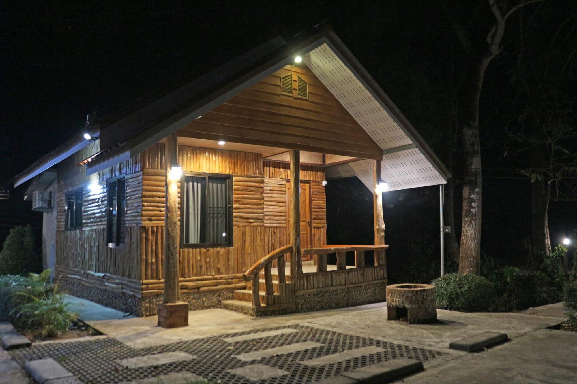 Baan Khue Wieng Resort Mae Sariang Esterno foto